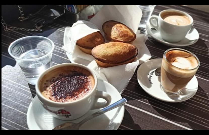 Dei Due Portoni Suite Storica Lecce Esterno foto